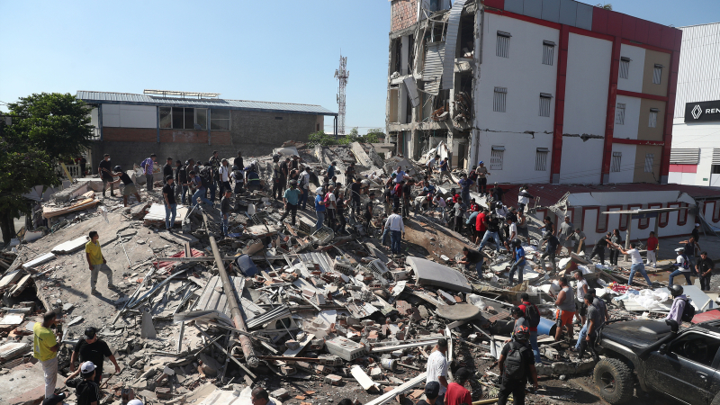 Dozens killed as earthquake hits Colombia, causing buildings to collapse